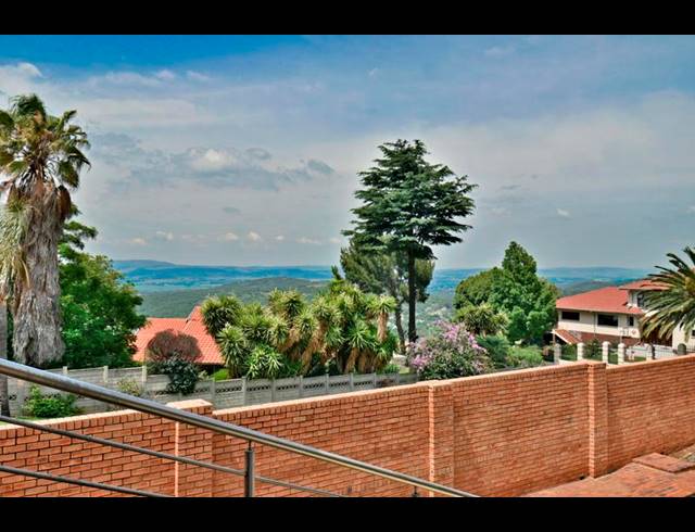 5 BEDROOM HOUSE FOR SALE IN GLENVISTA